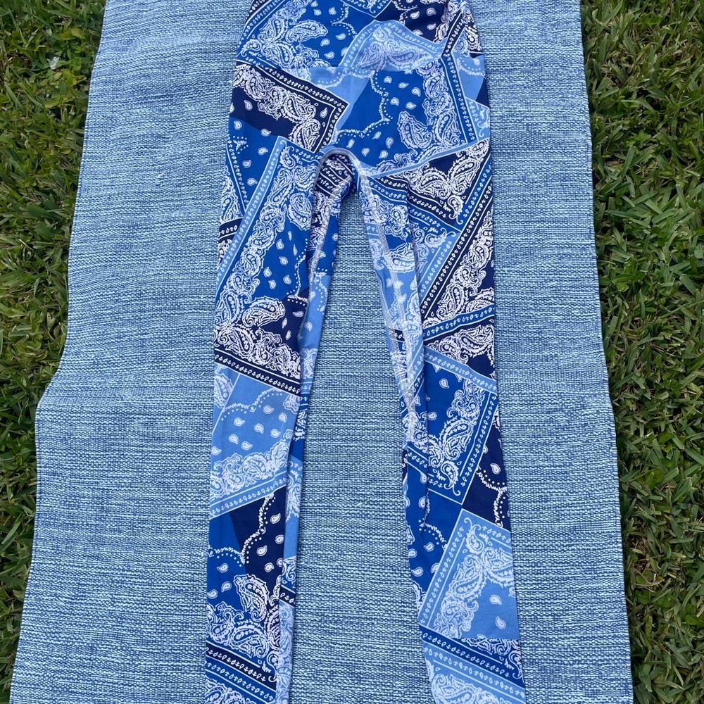 KDEER blue & white bandana leggings